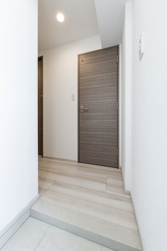 アルテシモルーナの玄関