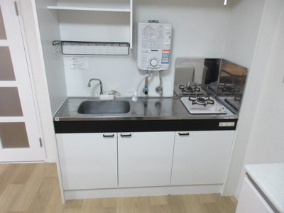 【キッチン】 | 小牧キャッスルハイツ | ガス週間湯沸器、一口ガスコンロ