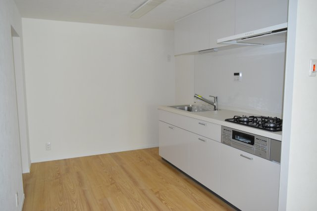 府中市晴見町１丁目の中古マンションのキッチン