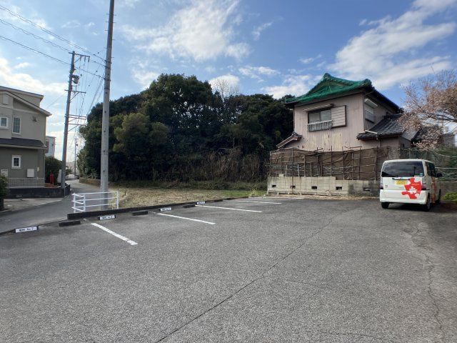 若宮東ビルの駐車場