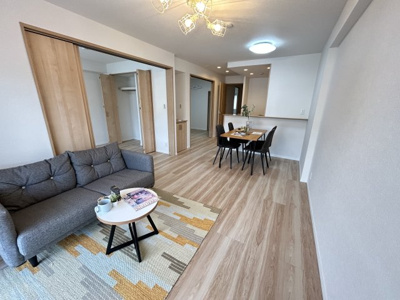 【居間・リビング】 | グランドハイツ甲陽園 | 居間です