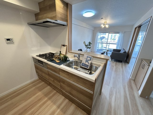 【キッチン】 | グランドハイツ甲陽園 | コンパクトなキッチンで掃除もラクラク