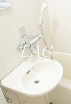 【洗面所】 | 粕谷ビル | 洗面台です。