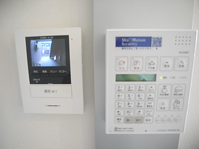 サニーコートダイドーAのセキュリティ|モニター付きインターホンとホームセキュリティ（エルコネット）