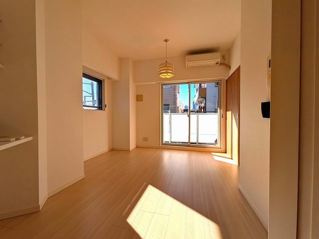 シュロス田園調布南の居間・リビング