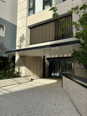 パークホームズ本郷三丁目のエントランス