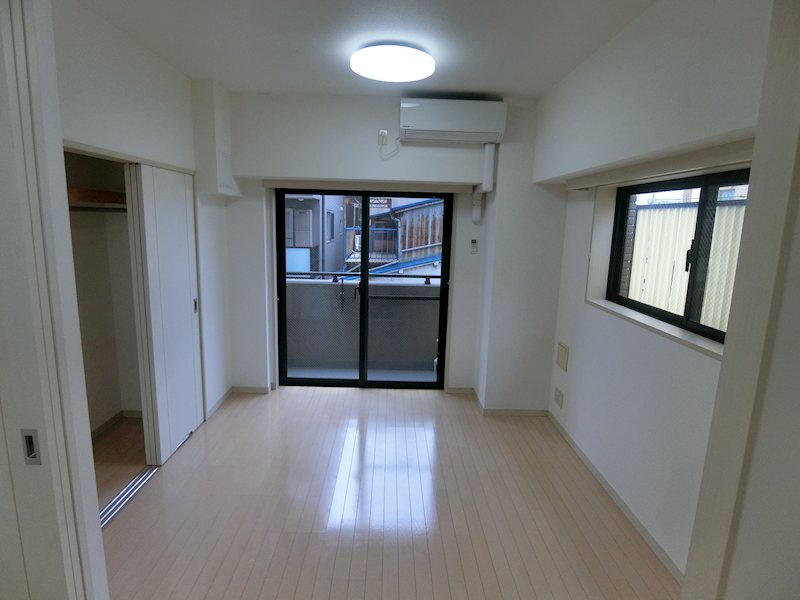 レガロ新御徒町ステーションパレスの居間・リビング