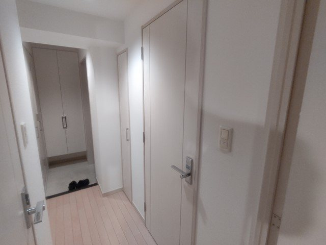 レガロ新御徒町ステーションパレスの玄関