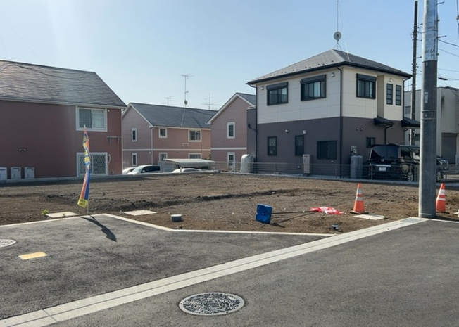 【外観】 | 物件の詳細については、現地を見てわかること以外に、役所や法務局などで調べないとわからないことがあります。そのため、現地に行く場合は、もしこの物件を買ったらどのような生活ができるかをイメージしましょう。