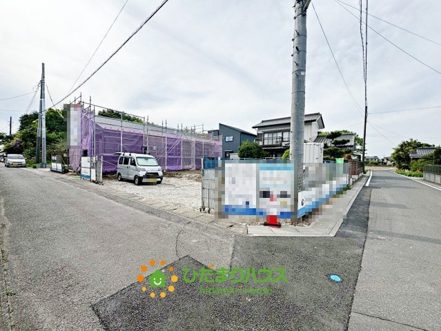 加須市多門寺　新築一戸建て　02　リーブルガーデンの前面道路含む現地写真|2026/4/8　撮影