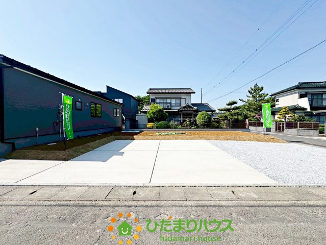 加須市多門寺　新築一戸建て　02　リーブルガーデンの駐車場