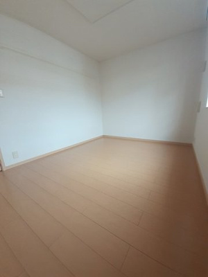 【内装】 | プラッツ渡里Ｂ | 内装は落ち着いています