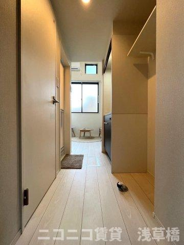 Ｌａｖｉｓｈ赤羽の玄関|別号室イメージの為、現状を優先致します。