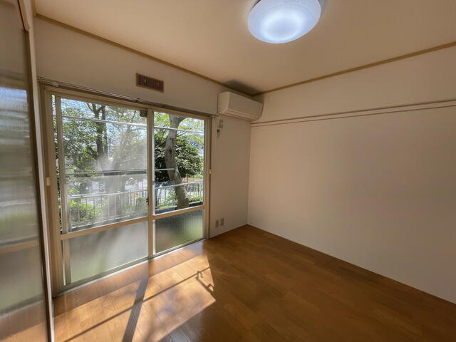 サン・ハイツの寝室