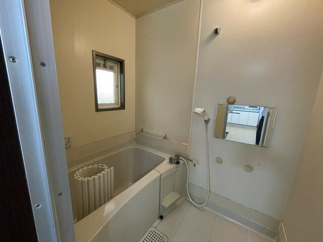 サン・ハイツの浴室