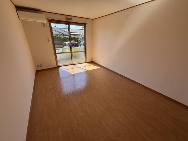 シャルマン　A棟 の居間・リビング