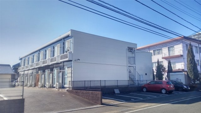 レオパレスＪＹＵＲＡＫＵⅢの外観|外観も気になるポイント