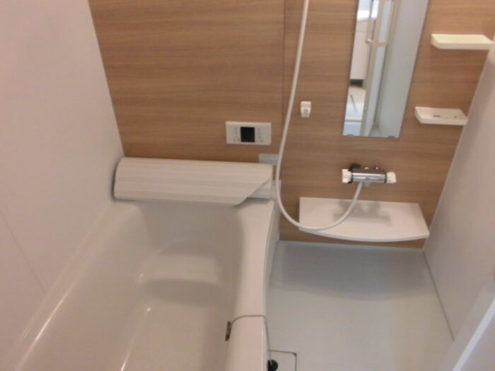 川崎市多摩区堰２丁目のアパートの浴室