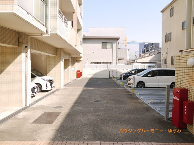 【駐車場】 | グランヴェルジェ西台 | 自走式の駐車場がありますので、車必須のかたには、安心です。