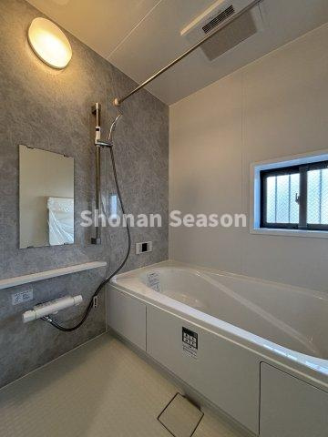 【浴室】 | 疲れた体も広々お風呂でゆったりとくつろげます◎