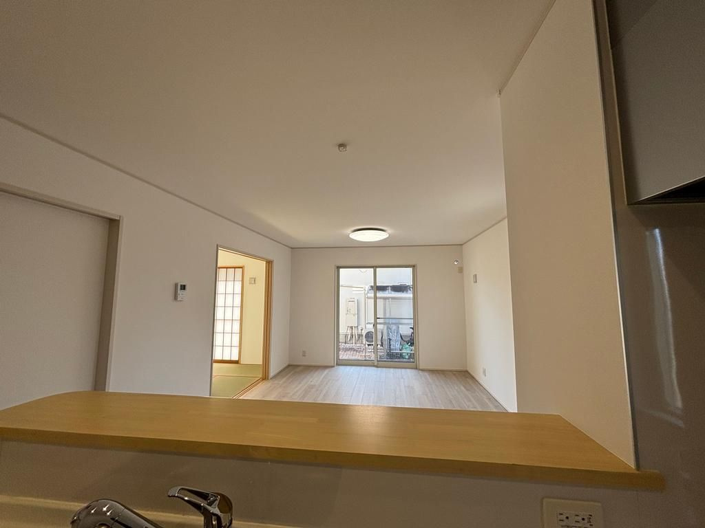 青梅市谷野の中古一戸建の居間・リビング
