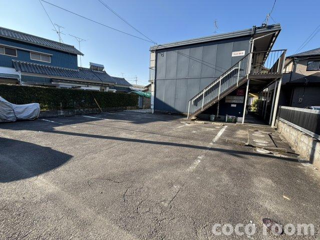 ジュウィール藤枝の駐車場