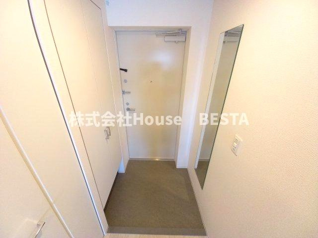 GENOVIA神戸新開地駅前の玄関