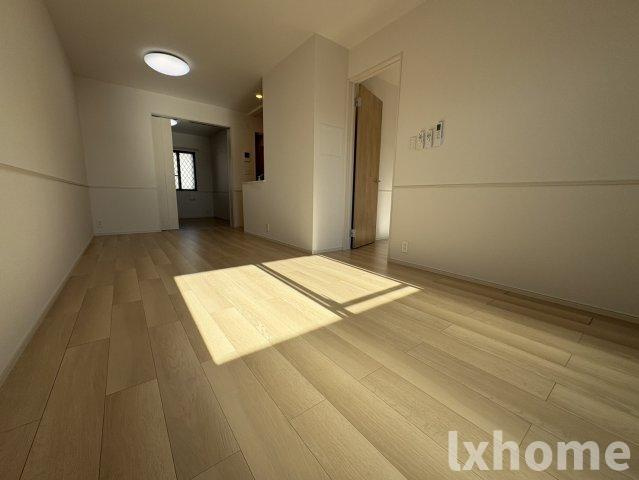 ブリ－ヴィアコ－トの居間・リビング|こちらのリビングで趣味の時間をお楽しみください