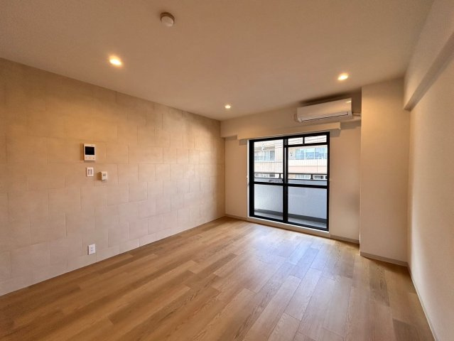 豊中市南桜塚３丁目の賃貸マンションの居間・リビング