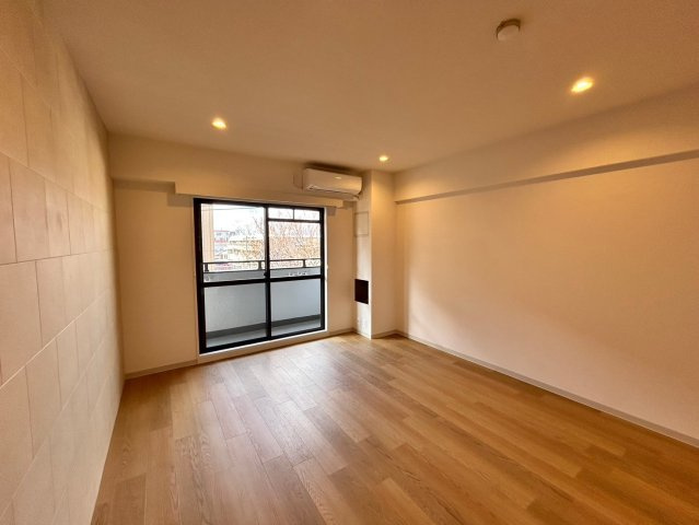 豊中市南桜塚３丁目の賃貸マンションの居間・リビング