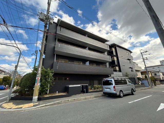 豊中市南桜塚３丁目の賃貸マンションの外観