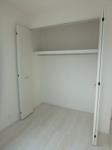 霞ヶ関北5丁目　4LDK新築戸建　駐車２台の収納