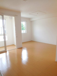 【居間・リビング】 | パニエ　ド　フルールⅠ | 使いやすい居間です