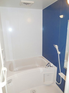 【浴室】 | パニエ　ド　フルールⅠ | きれいなお風呂です