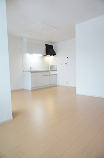 【居間・リビング】 | パニエ　ド　フルールⅠ | ゆったり過ごせる居間です