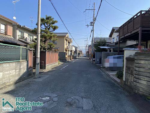 紫竹上芝本町 建築条件無し 土地の前面道路含む現地写真