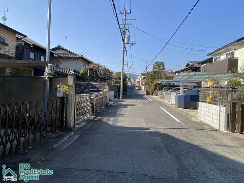 紫竹上芝本町 建築条件無し 土地の前面道路含む現地写真