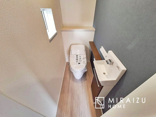 【トイレ】 | おしり洗浄、ビデ洗浄、暖房便座の機能を標準装備。トイレットペーパーの無駄遣いを防ぎ、肌を傷つける心配がありません♪