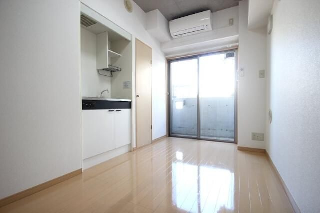 メインフィールド本郷