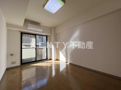 【居間・リビング】 | カテリーナ大森 | ゆったりとした居間です