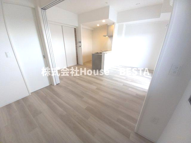 GENOVIA神戸新開地駅前の洋室