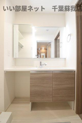 D-ROOM小久保の洗面所|朝の準備に活躍する、洗髪洗面化粧台！
