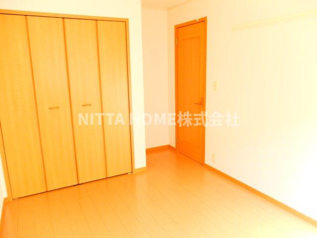 ベルファミーユⅢ１番館の寝室|寝室にも良いですね！