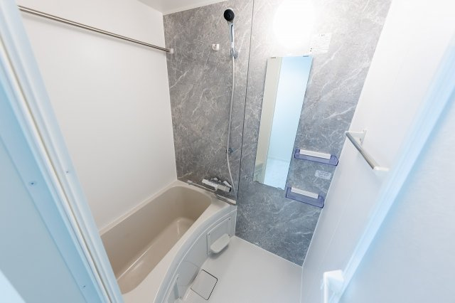 グランディール羽村の浴室