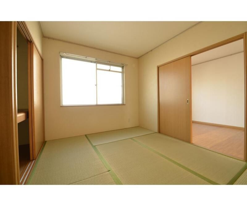 エステートピア青山の和室