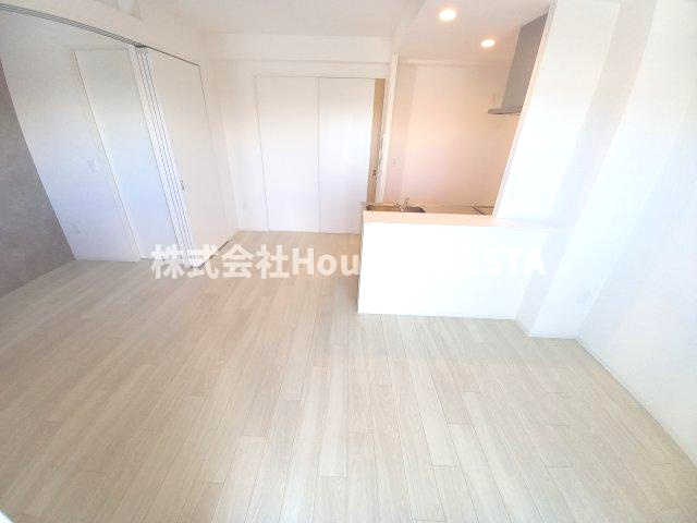 GENOVIA神戸新開地駅前の洋室