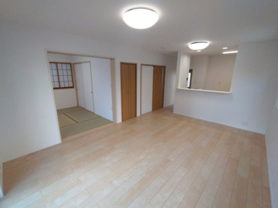 【居間・リビング】 | 千葉市稲毛区園生町戸建 | 使いやすい居間です