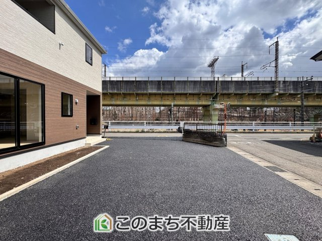 CRADLEGARDEN下野市下古山第6　1号棟の駐車場