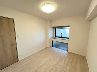 【洋室】 | 日神パレステージ海浜幕張 | 使い勝手のいい洋室です