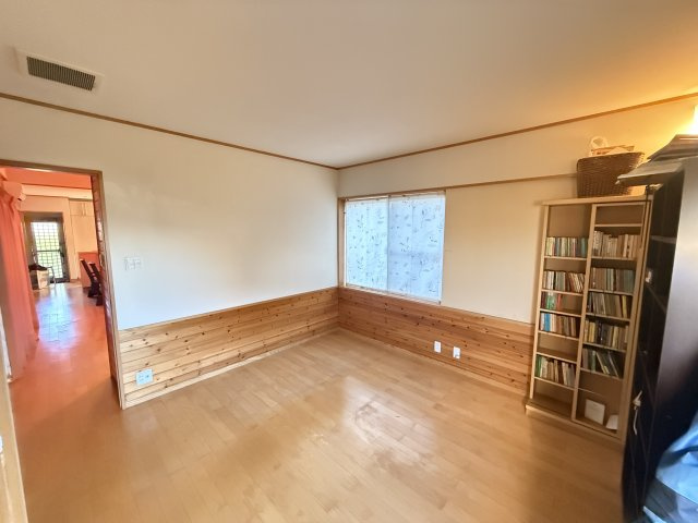 和歌山市吐前・中古戸建・54731の洋室